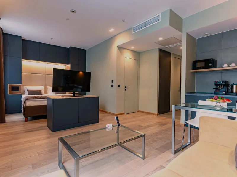 Полулюкс с кухней в апарт-отеле «Mamaison All-Suites Spa Pokrovka Moscow»