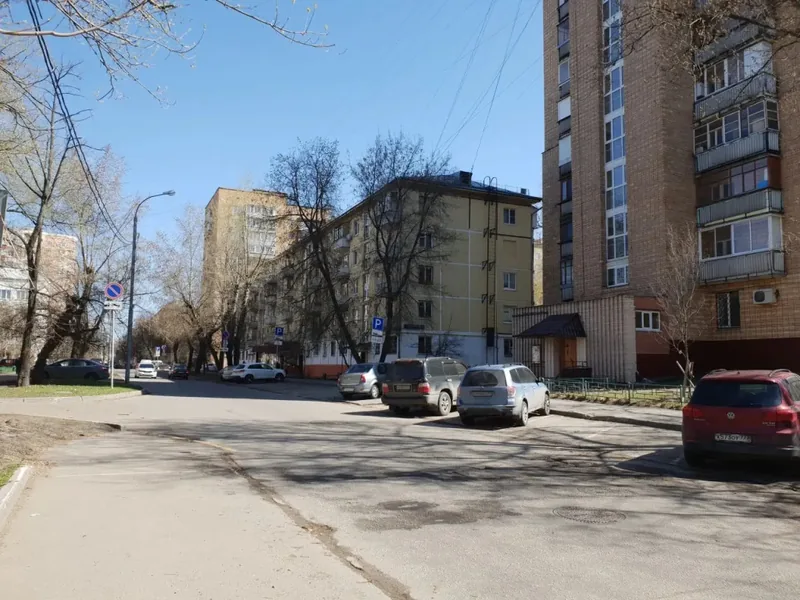 Фасад / вход «1-komnatnay kvartira 35 m², 4/5 etaz Apartments»