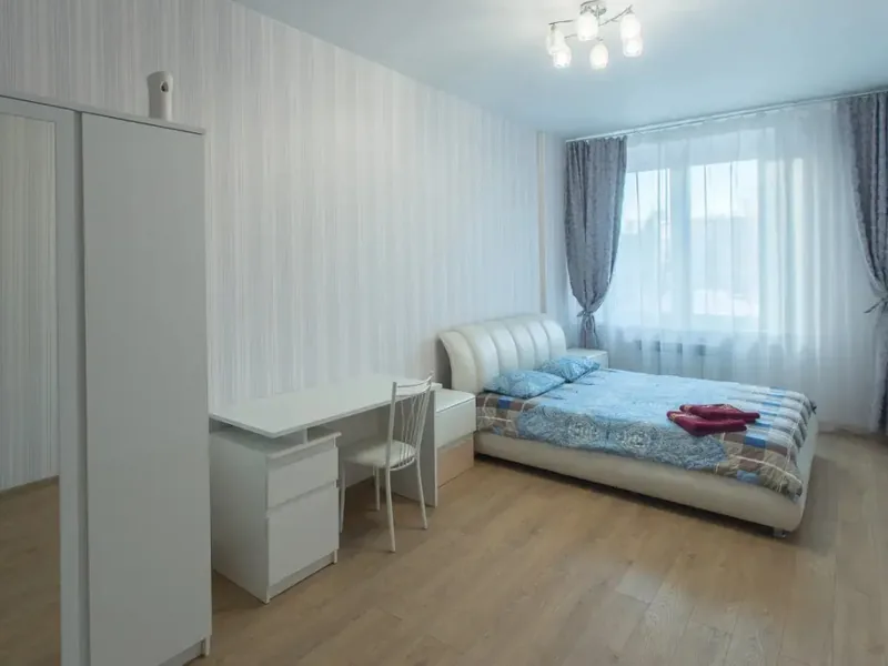 Фасад / вход «Семейные BestFlat24 Летная 21 возле Арены»