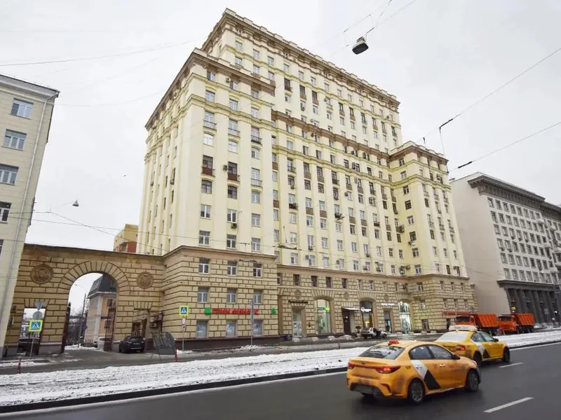 Фасад / вход «Краснопрудная Улица 30-34с1»
