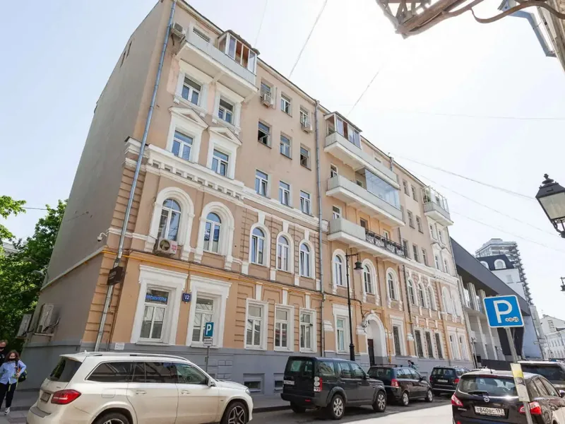 Фасад / вход «Брусника Арбат Борисоглебский переулок 12»