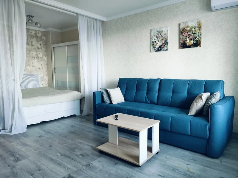 Ресепшн / лобби «Cozy and bright apartment»