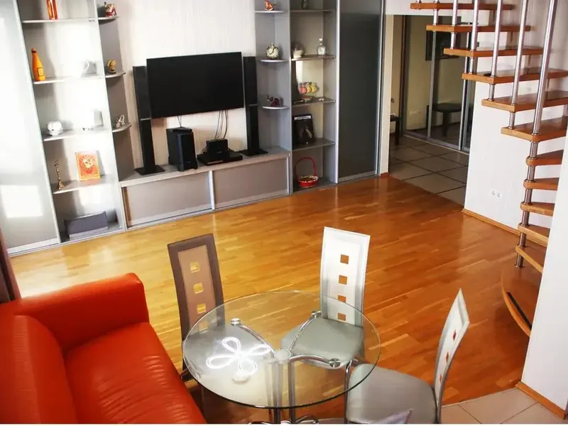 Номер в апартаментах «Dva Etazha VIP Kvartira Apartments»