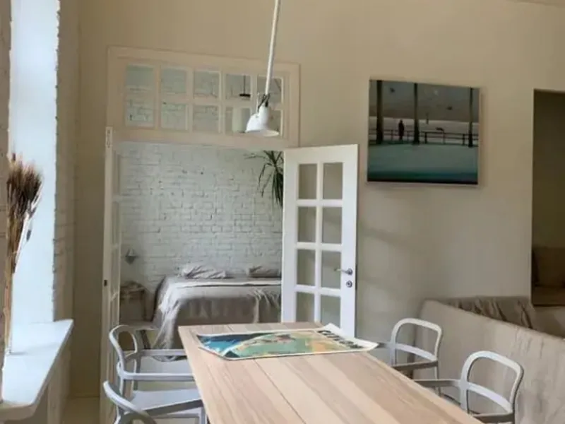 Другие фото апартаментов «Flat Inn с камином в арт-лофте рядом с метро Комсомольская»