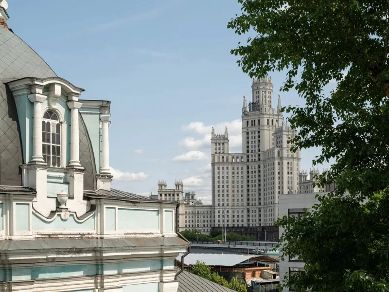 Фасад / вход «GM Apartments с видом на Набережную и Котельническую высотку»