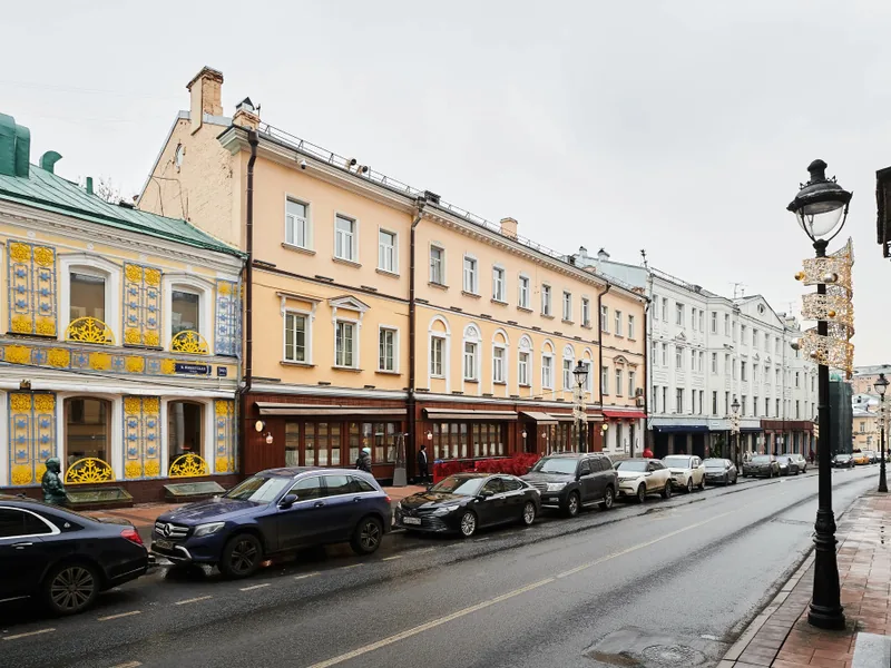 Фасад / вход «GM Apartments Яркая Трехкомнатная у Красной Площади»