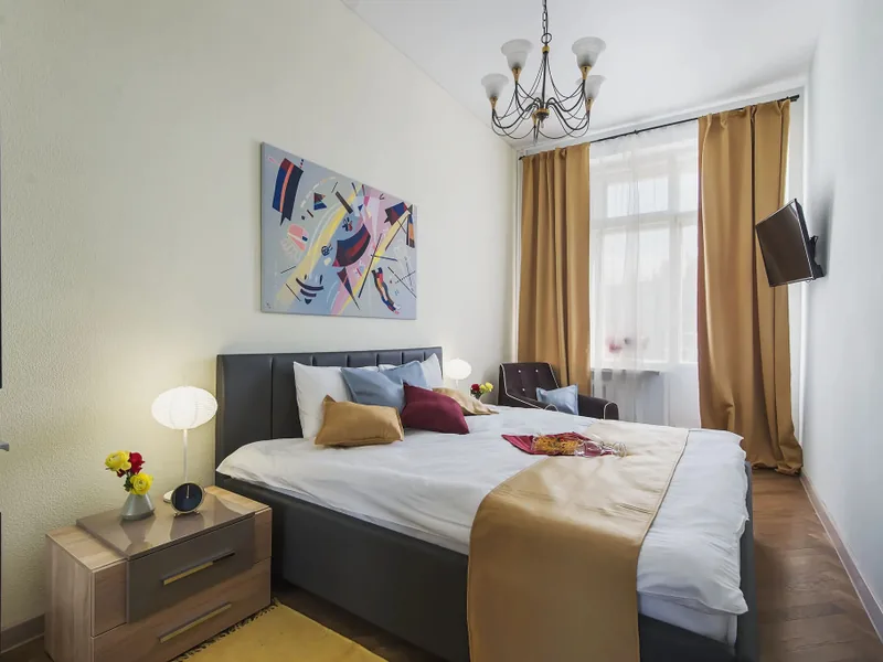 Номер в апартаментах «GM Apartments в легендарном Доме на Набережной»