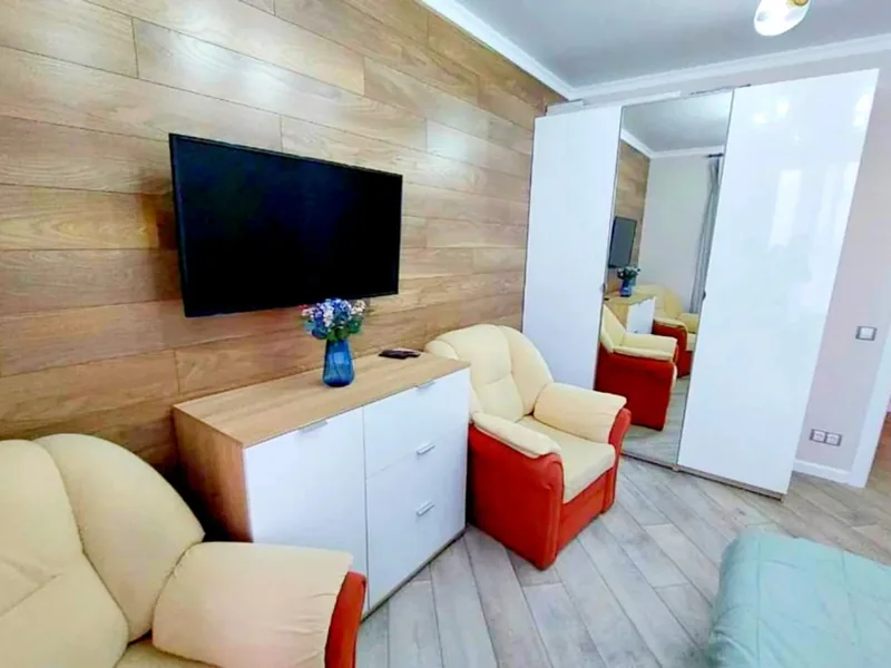 Апартаменты с балконом и с красивым видом из окна в апартаментах «Lucky day apartments»