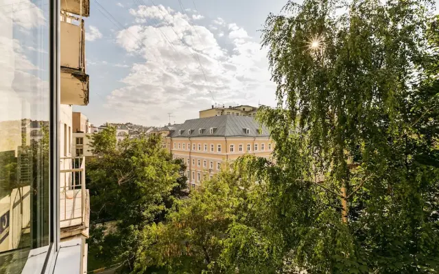 Апартаменты Moscow City, Бульварное кольцо, Костянский пер., 10/1, Москва