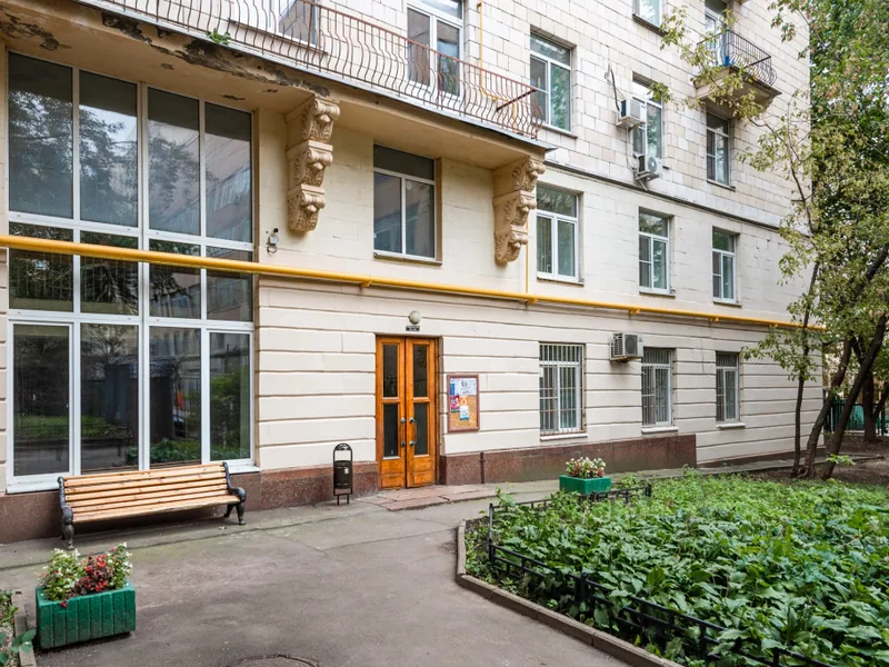 Фасад / вход «Flat Inn рядом с метро Академическая на улице Дмитрия Ульянова»