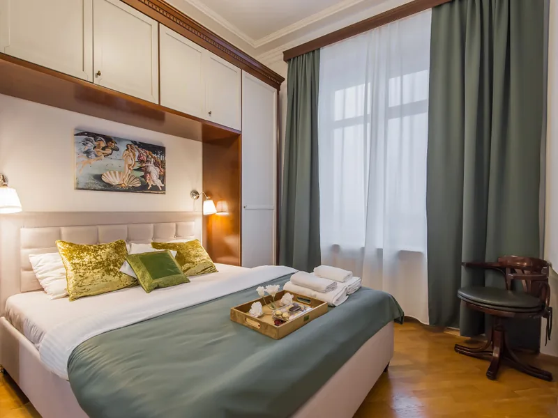 Ресепшн / лобби «GM Apartments на 16 этаже Сталинской высотки»