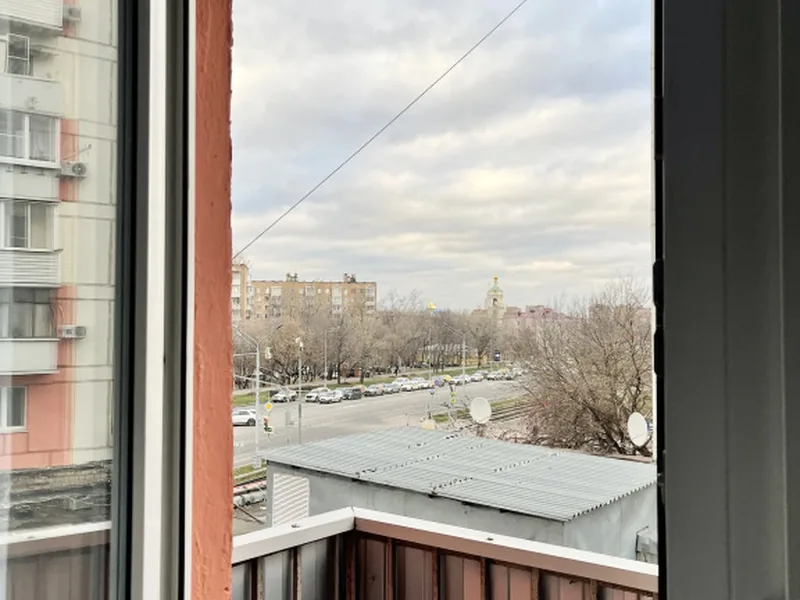 Фасад / вход «Овапарт двухкомнатная для 4 гостей возле м. Пролетарская»