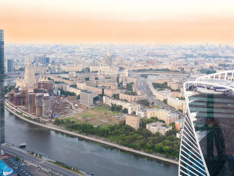 Фасад / вход «с Видом На Кремль Москва-Сити»