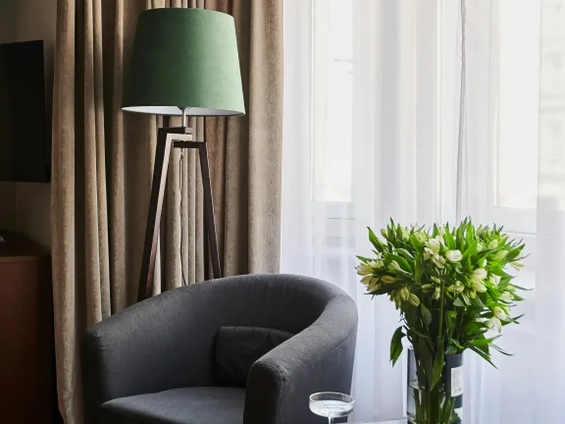 Номер в апартаментах «GM Apartments Шикарная Пятёрка с домашним кинотеатром»