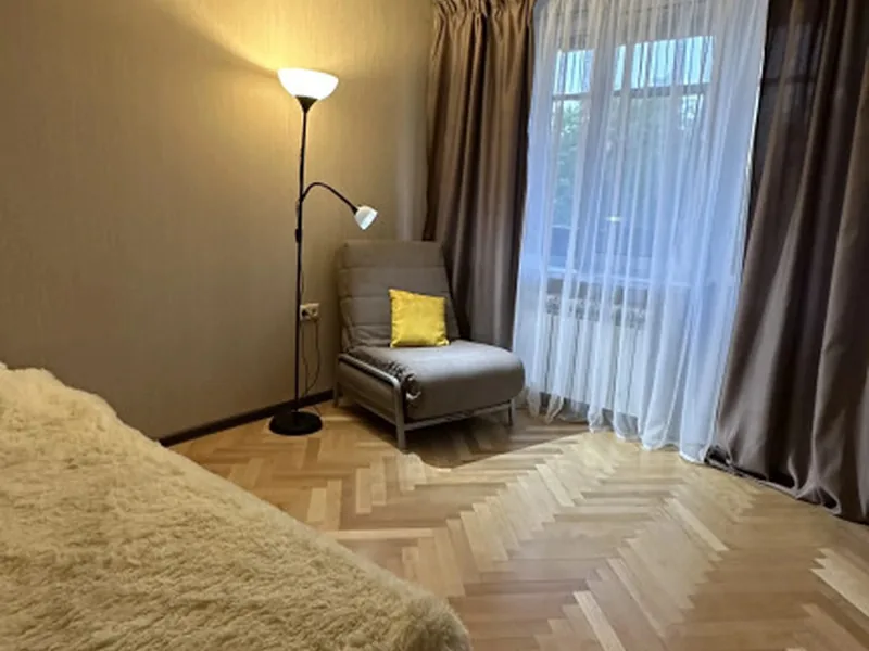 Апартаменты с балконом и с красивым видом из окна в апартаментах «Shukhov house»