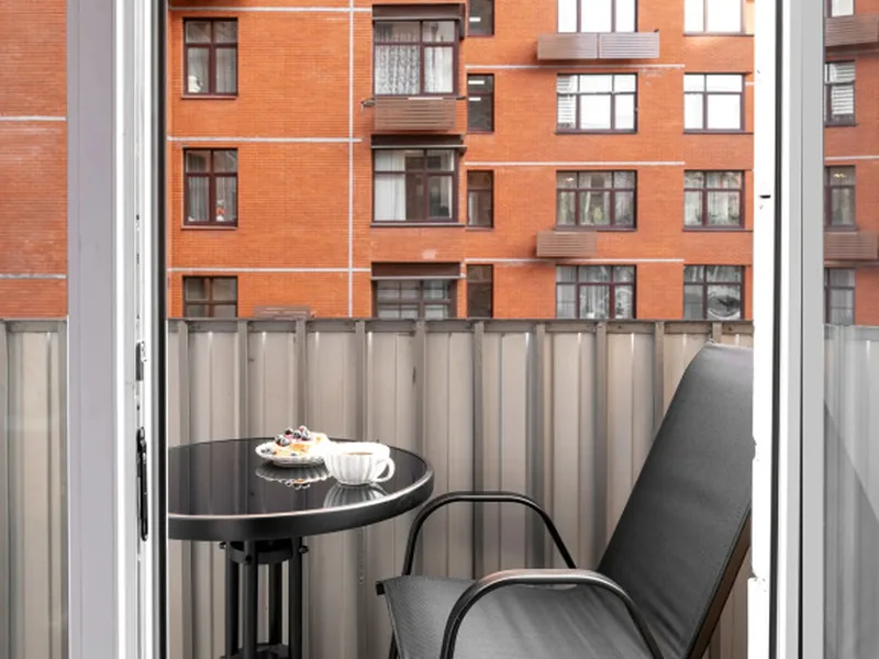 Фасад / вход «GM Apartments Стильная Трехкомнатная с лоджией на 1905 года»