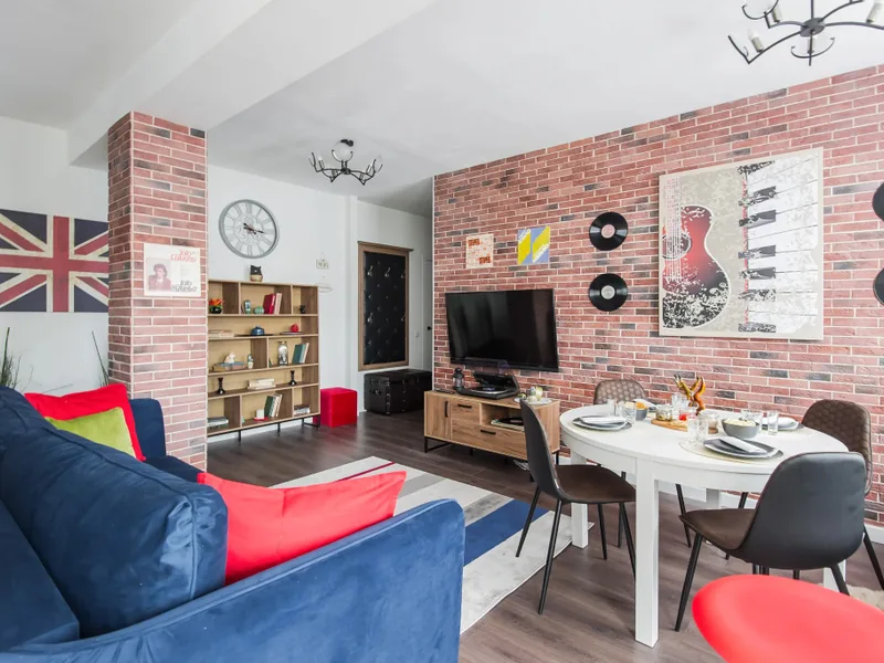 Ресепшн / лобби «GM Apartments в стиле Рок-н-ролл с видом на Кремль»