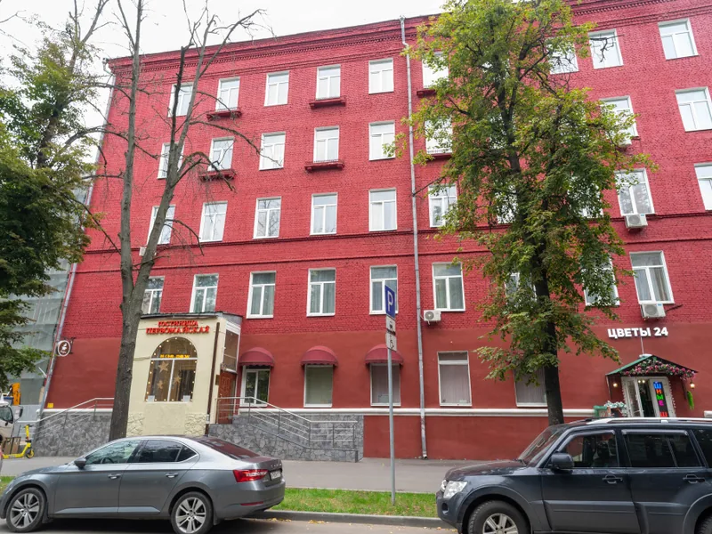 Фасад / вход «Первомайская»