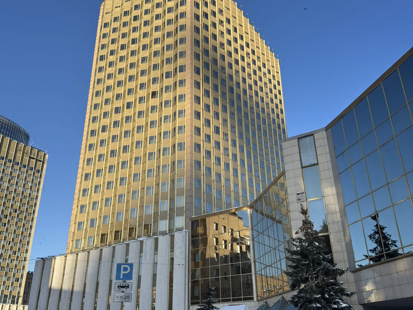 Гостиница «Золотое кольцо», Смоленская улица, 5, Москва