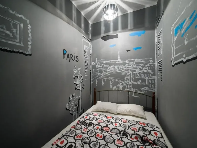 Re Forma Art Hostel, Georgievsky Pereulok 1 Building 3 Tverskoy Moscow 125009, 125009