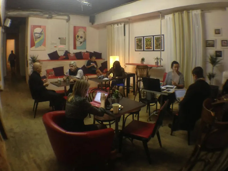 Фасад / вход «Art Space Hostel»