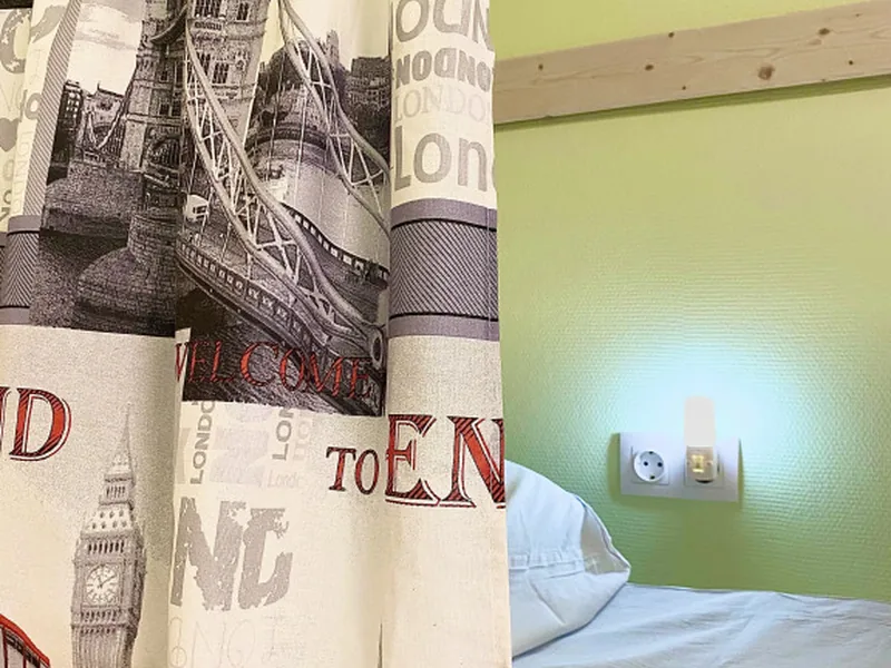 Кровать в общем номере в хостеле «Astoriya Hostel»