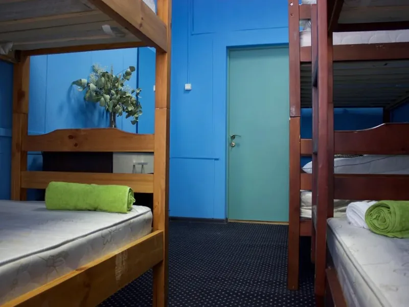 Фасад / вход «Doors Hostel»
