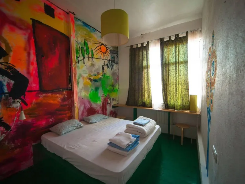Номер в хостеле «Fabrika Hostel & Gallery»