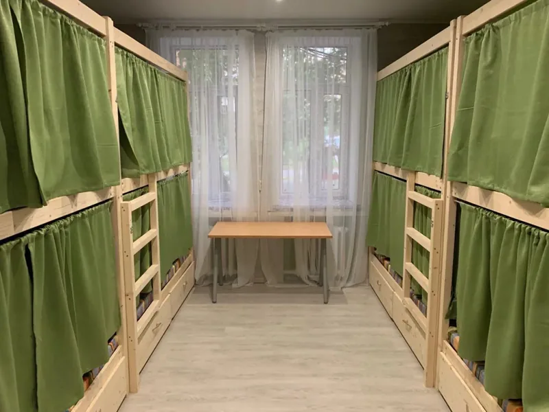 Кровать в общем номере (женский номер) в хостеле «Green Point Hovrino Hostel»