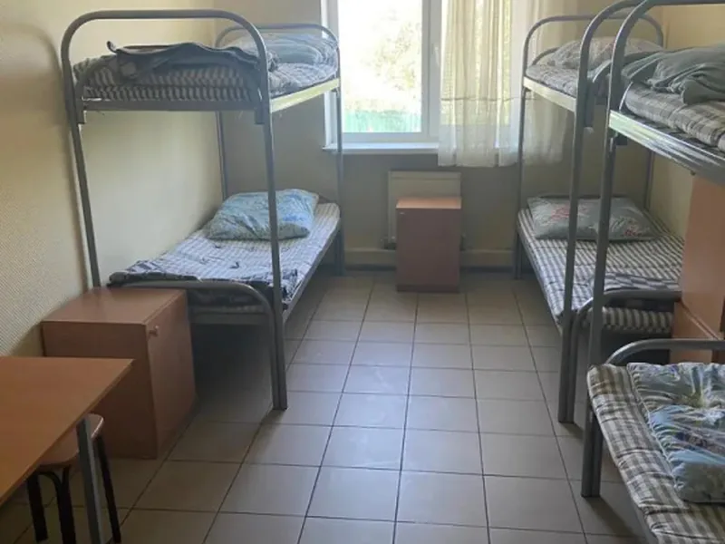 Кровать в общем номере в хостеле «Chkaloff Hostel»