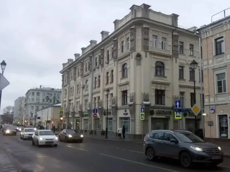 Фасад / вход «Alpha Praga»