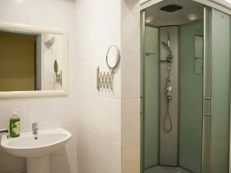 Hostel Rus - VDNH, Selskokhozyaystvennaya Street, 11k1, pomeschenie 1, 129226 Moscow, Russia