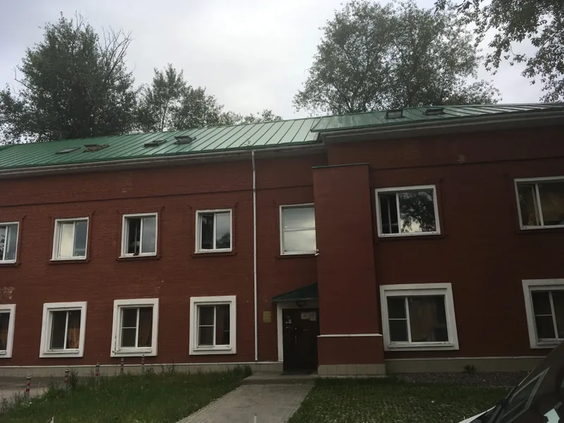 Фасад / вход «Tri Zvezdyi»
