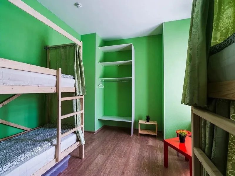 Фасад / вход «BRO Hostel»