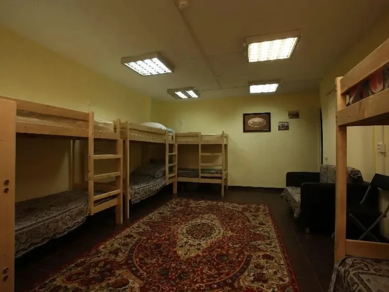 Кровать в общем номере (мужской номер) в хостеле ««Скай»»