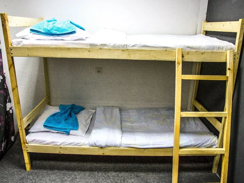 Кровать в общем номере в хостеле «Come&Sleep Hostel»