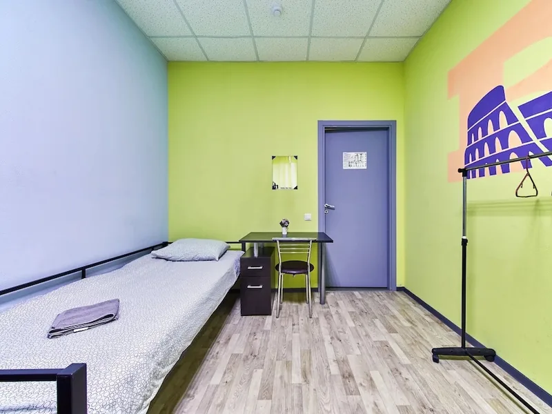 Кровать в общем номере (женский номер) в хостеле «Leninskiy 23 - hostel»