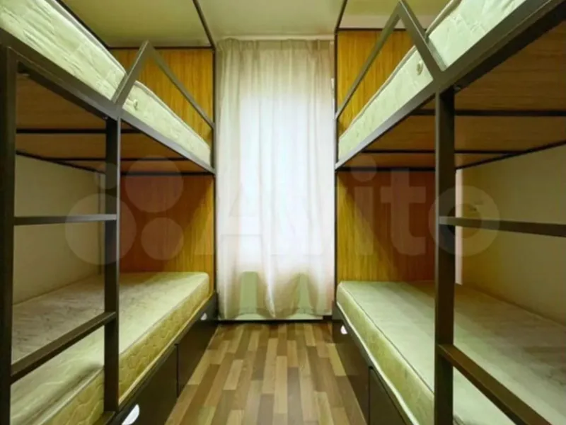 Фасад / вход «Local Hostel (Локал Хостел)»