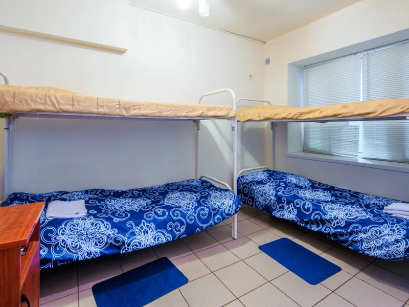 Кровать в общем номере (мужской номер) в хостеле «Myata Hostel»