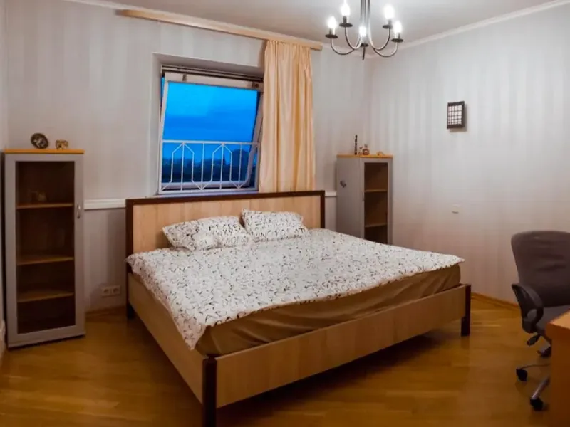 Фасад / вход «Luxury Hostel»