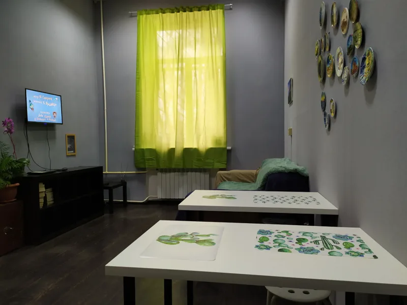 Ресепшн / лобби «Noch' Na Zemle Hostel»