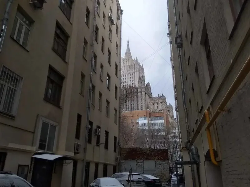 Фасад / вход «Narnia on Arbat Street»