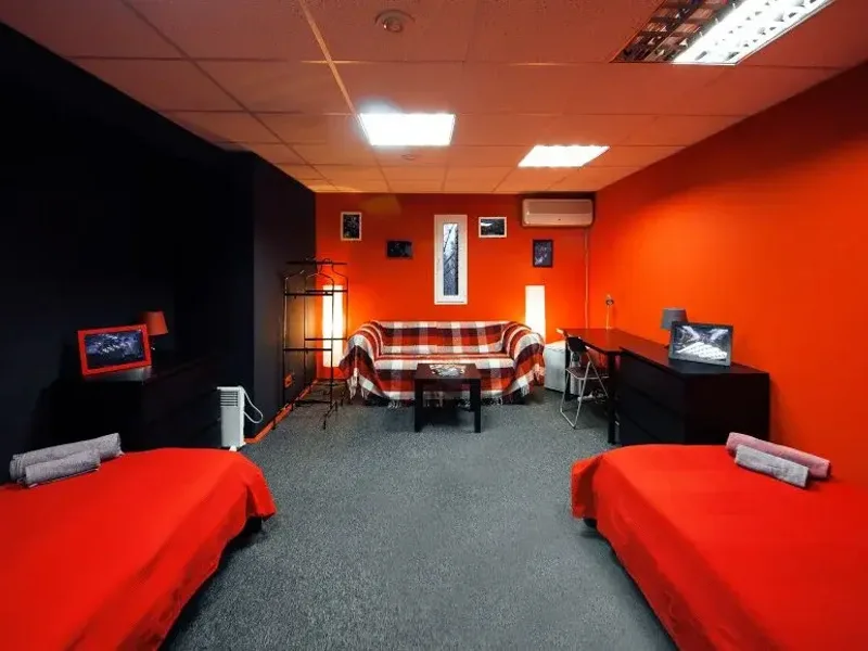 RealTimeSchool Hostel, Nezhinskaya Street 5, Moscow, 119501