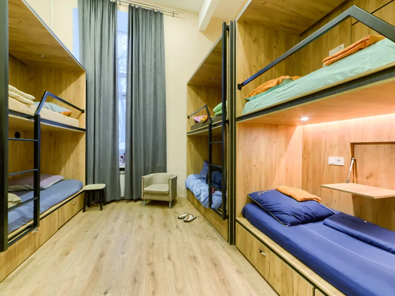 Номер в хостеле «Rooms»