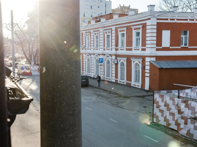 Фасад / вход «Авиатор у Трех Вокзалов»