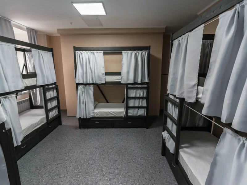 Кровать в общем номере (мужской номер) в хостеле «The Best Time Hostel»
