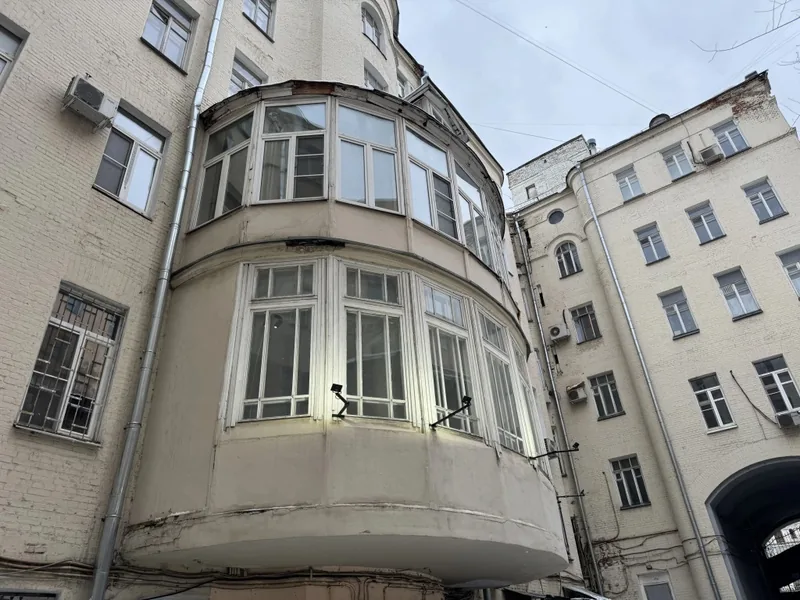 Фасад / вход «3х Комнатная в Центре Москвы»