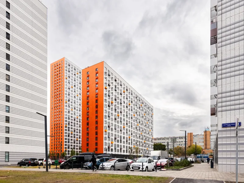 Фасад / вход «Амурская»