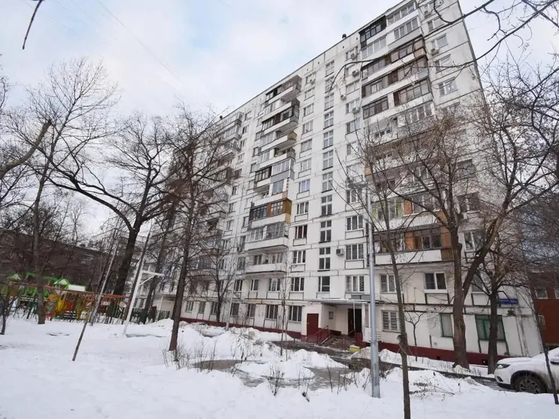 Фасад / вход «на Бауманской»