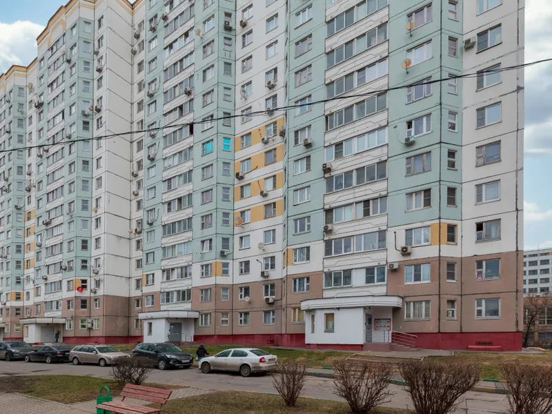 Фасад / вход «Двухкомнатная на Горбунова 19/1»